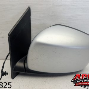 OEM 2011 Volkswagen Routan Driver Side Mirror-Power-Turn Signal