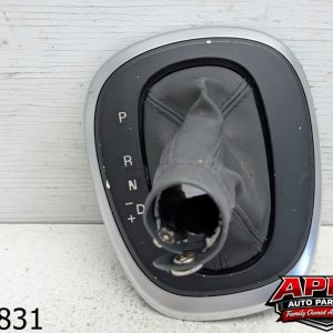 OEM 2014 Fiat 500L 1.4L Automatic Floor Shift Shifter Boot Trim Indicator