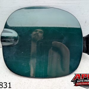 OEM 2014 Fiat 500L 1.4L  Fuel Filler Door