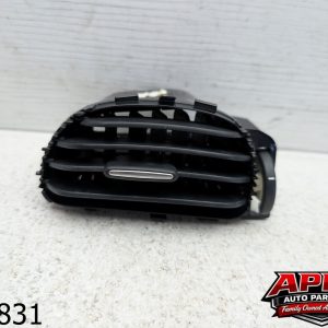 OEM 2014 Fiat 500L RIGHT PASSENGER SIDE DASH DASHBOARD INNER AIR VENT GRILLE