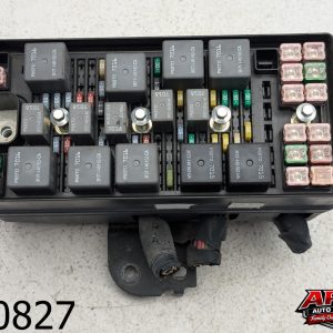 OEM 2007 Ford Mustang 4.6L Engine Bay Fuse Box Unit Assembly