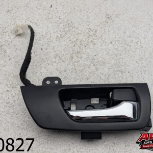 OEM 2007 Lexus RX350 3.5L Right Front Door Pull Handle