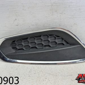 OEM 2012 Volvo S60 3.0L Right Side FRONT FOG LIGHT COVER