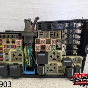 OEM 2010 Volvo V50 2.4L MOTOR ENGINE FUSE RELAY BOX PANEL