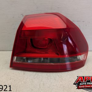 OEM 2015 Volkswagen Passat 1.8L Right Side Outer Tail Light Lamp