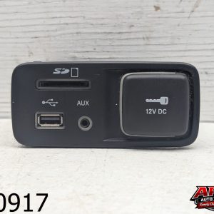 OEM 2014 Jeep Cherokee 2.4L MEDIA CENTER HUB SD AUX USB PORT 12V PLUG
