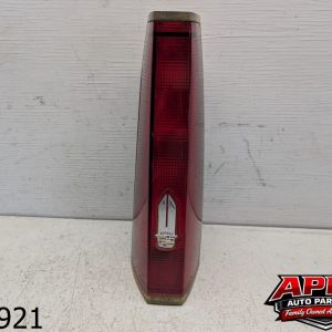 OEM 1988 Cadillac Fleetwood 4.5L PASSENGER RIGHT TAIL LIGHT