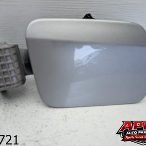 OEM 2014 Hyundai Azera 3.3L FUEL FILLER DOOR SILVER