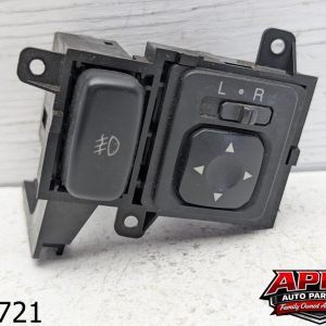 OEM 2002 Mitsubishi Montero 3.5L Side View Power Mirror Control Switch