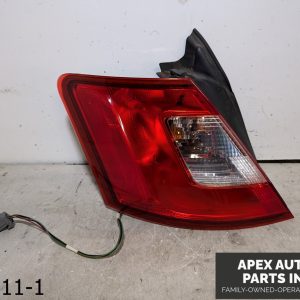 OEM 2010-2013 Ford Taurus 3.5L Quarter Tail Light Outer Lamp Left Driver LH