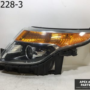 OEM 2013 Ford Explorer Driver Headlight Base Halogen