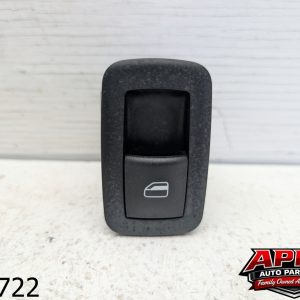 OEM 2015 Chrysler 200 2.4L REAR RIGHT SIDE DOOR WINDOW CONTROL SWITCH