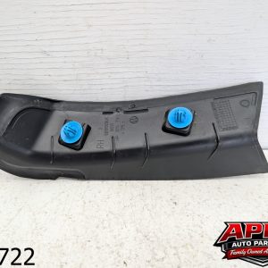 OEM 2015 Chrysler 200 2.4L Passenger SIDE RIGHT TAIL BRAKE LIGHT TRIM FILLER