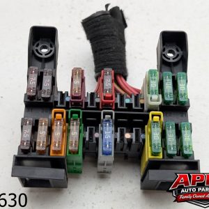 OEM 2004 Mercedes E320 Dash Fuse Relay Box Module