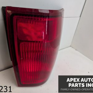 OEM 2004 Lincoln Navigator 5.4L Driver Left taillight corner mount
