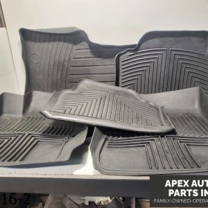 OEM 2006-2008 BMW 325i 3.0L SET OF FLOOR MATS VELOURS BLACK SEDAN
