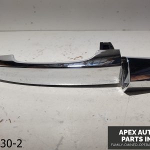 OEM 2011-2013 Kia Sorento 2.4L Driver Door Handle Exterior Assembly Door Rear