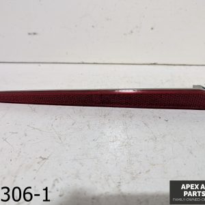 OEM 2004-2006 BMW X5 3.0L Rear Right Passenger Bumper Reflector Marker Light
