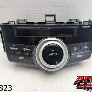 OEM 2013 Toyota Prius-V 1.8L AC Heat Temperature Climate Control