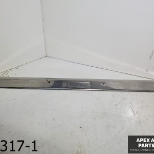 OEM 1987-1989 Jaguar XJ6 3.6L  LEFT FRONT THRESHOLD STEP TRIM MOLDING