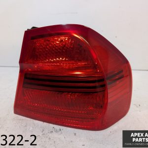OEM 2006-2008 BMW 328XI 3.0L Sedan Rear Right Passenger Side Outer Tail Light