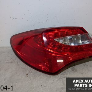 OEM 2011-2014 Chrysler 200 3.6L Convertible Tail Light Driver Left Side