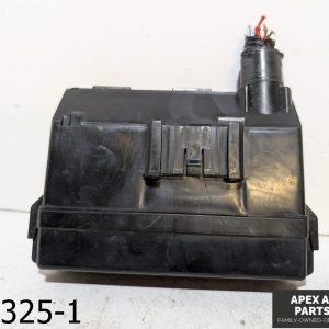 OEM 2006-2007 Infiniti M35 3.5L FRONT ELECTRIC COOLER FUSE RELAY BOX HOUSING