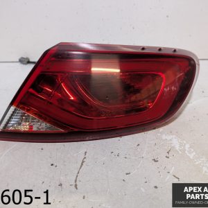 OEM 2015-2017 Chrysler 200 2.4L PASSENGER RIGHT TAILLIGHT TAIL LIGHT LAMP