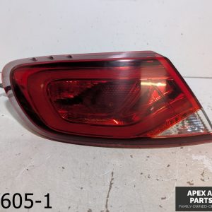 OEM 2015-2017 Chrysler 200 2.4L DRIVER LEFT TAILLIGHT TAIL LIGHT LAMP