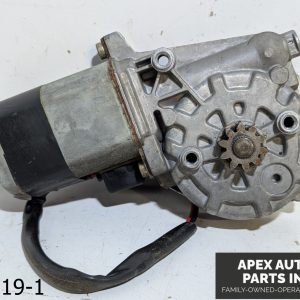 OEM 1984-1989 Volvo 740 2.3L WINDOW MOTOR 0130821036