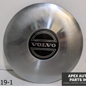 OEM 1984-1989 Volvo 740 2.3L Wheel Rim Center Cap Hubcap