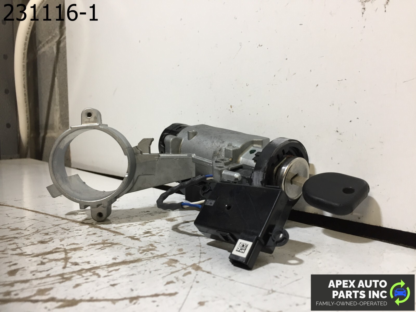 OEM 2010 Buick Lacrosse Ignition Switch Assembly Unit - Image 3