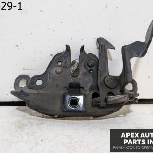 OEM 2004 Nissan Titan 5.6L HOOD LOCK LATCH 3324-31