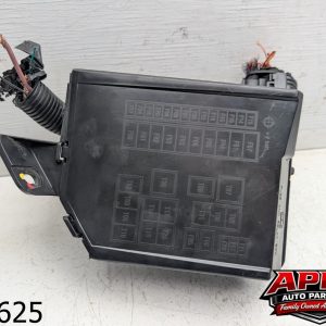 OEM 2012 Fiat 500L 2.0L Engine Compartment Fuse Box Junction