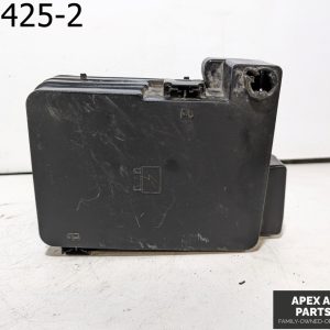 OEM 2010 Chevrolet Equinox 2.4L Fuse Box 20848337 with Lid
