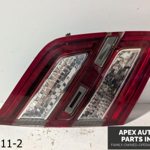 OEM 2017 Ford Taurus 3.5L REAR LEFT DRIVER SIDE LID MOUNTED INNER TAILLIGHT