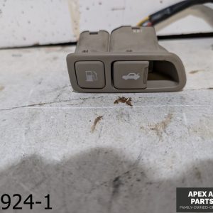 OEM 2015 Kia Optima 2.4L LH Fuel Door w/ Trunk Lid Release Switch 935552T000UP