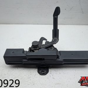 OEM 2015 Kia Sedona 3.3L Engine Hood Safety Catch Latch Lock Release