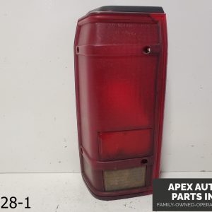 OEM 1984-1988 Ford Bronco ii 2 2.9L Driver Left Tail Light