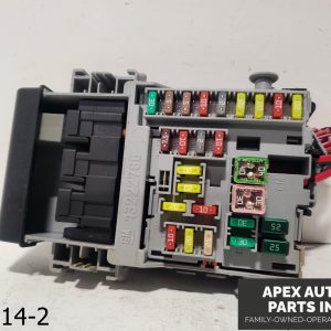 OEM 2013-2017 Buick Regal   Front Dash Fuse Relay Box 13222786