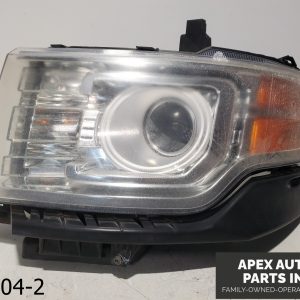 OEM 2009-2012 Ford Flex 3.5L Driver Headlight Xenon HID Clear Background