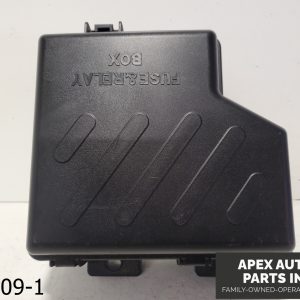 OEM 2007-2009 Hyundai Santa Fe 2.7L Fuse Box engine compartment