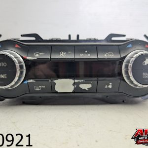 OEM 2015 Mercedes GLA250 2.0L Ac Heater Climate Control Temperature