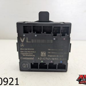 OEM 2015 Mercedes GLA250 2.0L FRONT Left Driver SIDE DOOR CONTROL MODULE