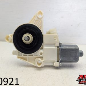 OEM 2015 Mercedes GLA250 2.0L FRONT LEFT SIDE DOOR WINDOW REGULATOR MOTOR