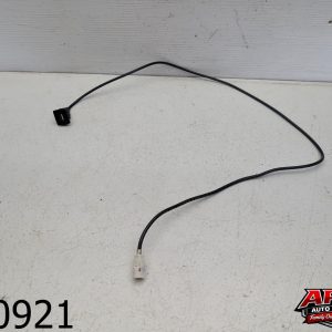 OEM 2015 Mercedes GLA250 2.0L CENTER CONSOLE USB PORT