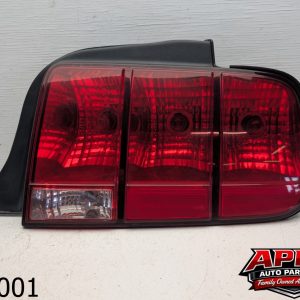 OEM 2005 Ford Mustang 4.0L taillight Tail Light RH Passenger