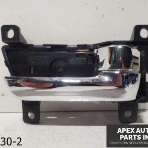 OEM 2011-2013 Kia Sorento 2.4L Left Driver Side Interior Door Handle