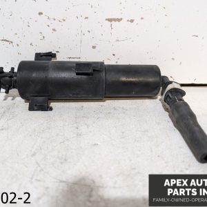 OEM 2007-2010 BMW X5 4.8L  HEADLIGHT SPRAY WASHER NOZZLE PUMP