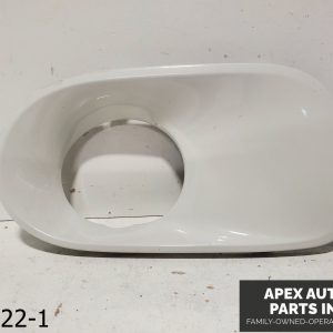 OEM 2004-2006 BMW X5 4.4L RH RIGHT Front Bumper FOG Light TRIM Cover 7129299